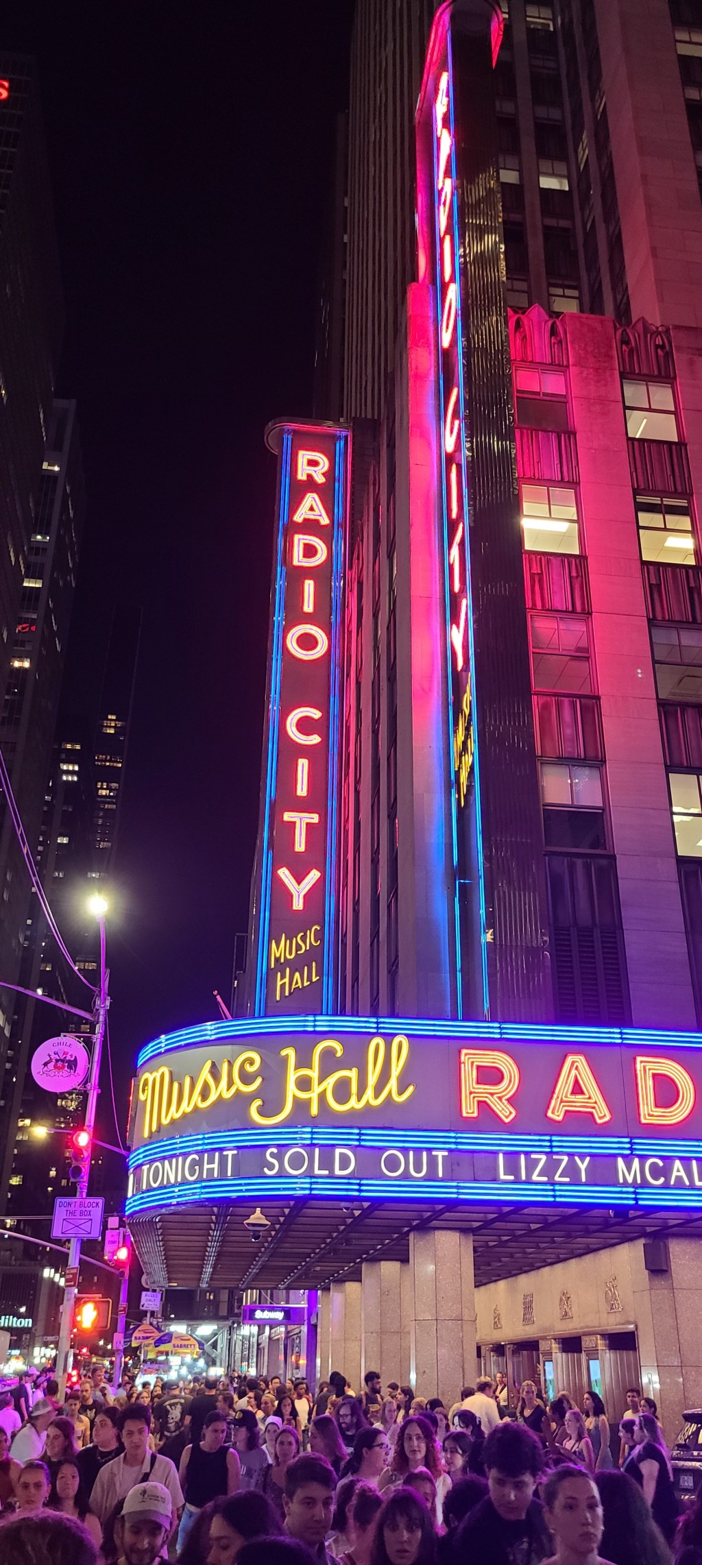 Lizzy McAlpine – Redefining The Live Concert Experience